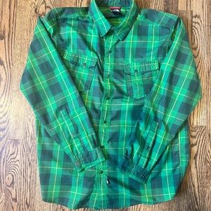 North Face green plaid performance flannel men’s large